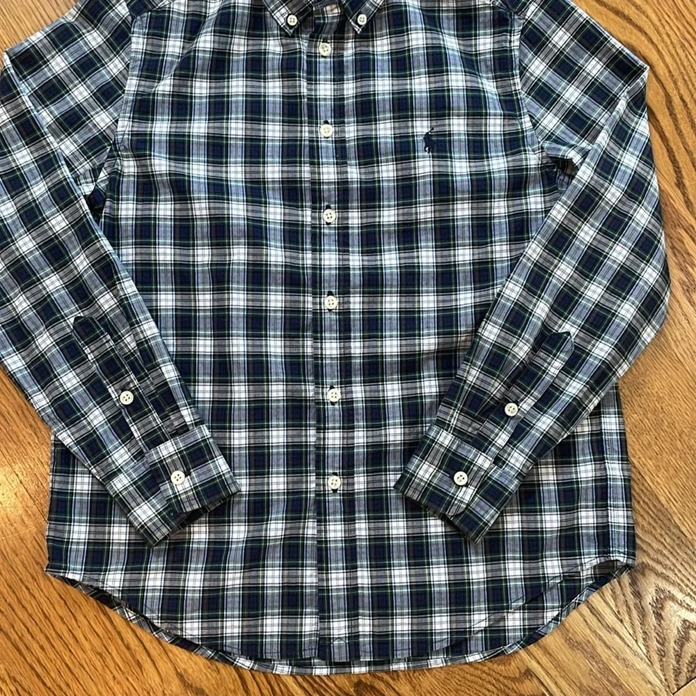 Boy’s Ralph Lauren Button Up/Button Down Shirt. Size Medium 10-12. Like New.